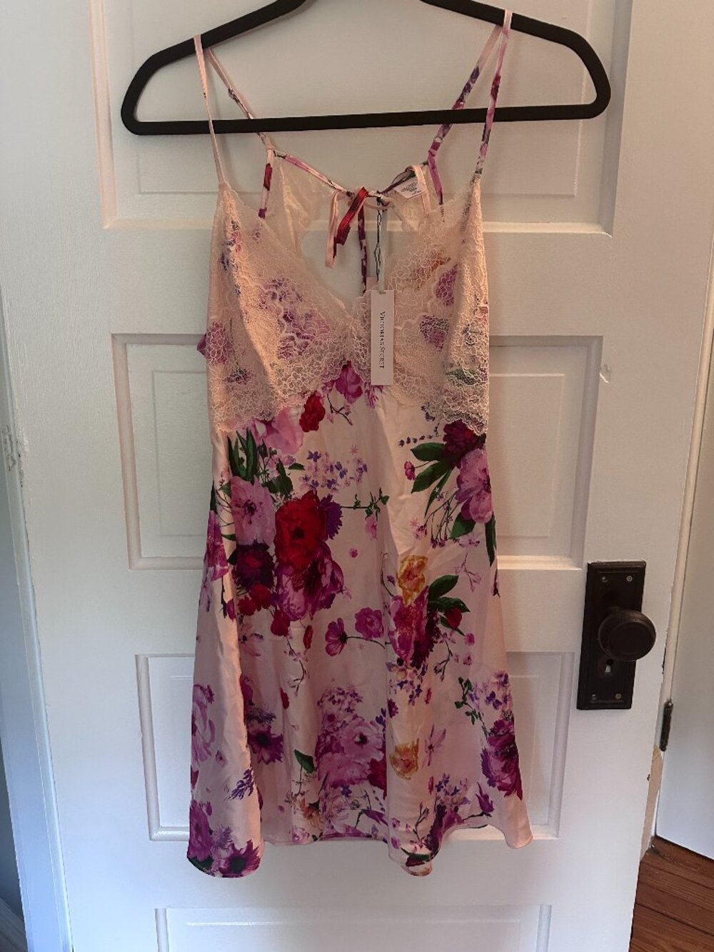 Lacy slip, Victoria's Secret, NWT